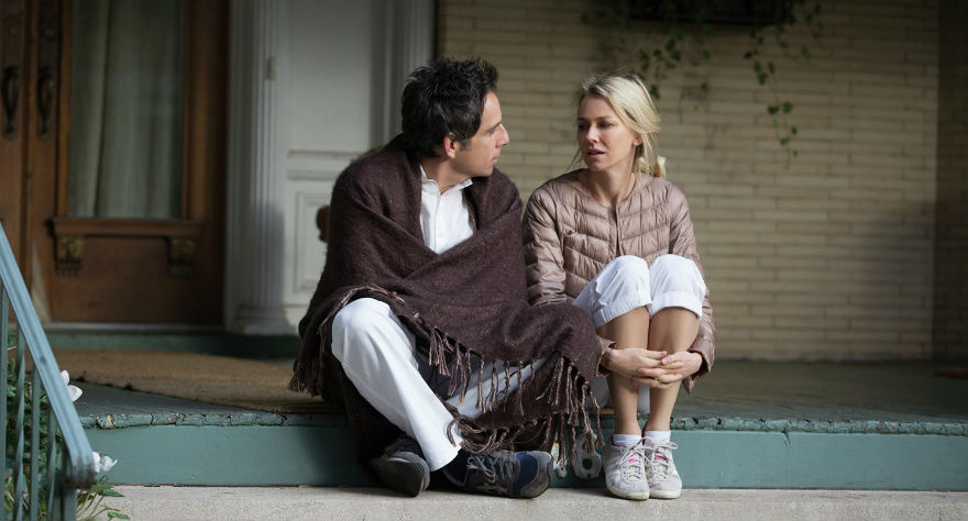 Baumbach's cross-generational comedy is at first a delight, but a sour ...